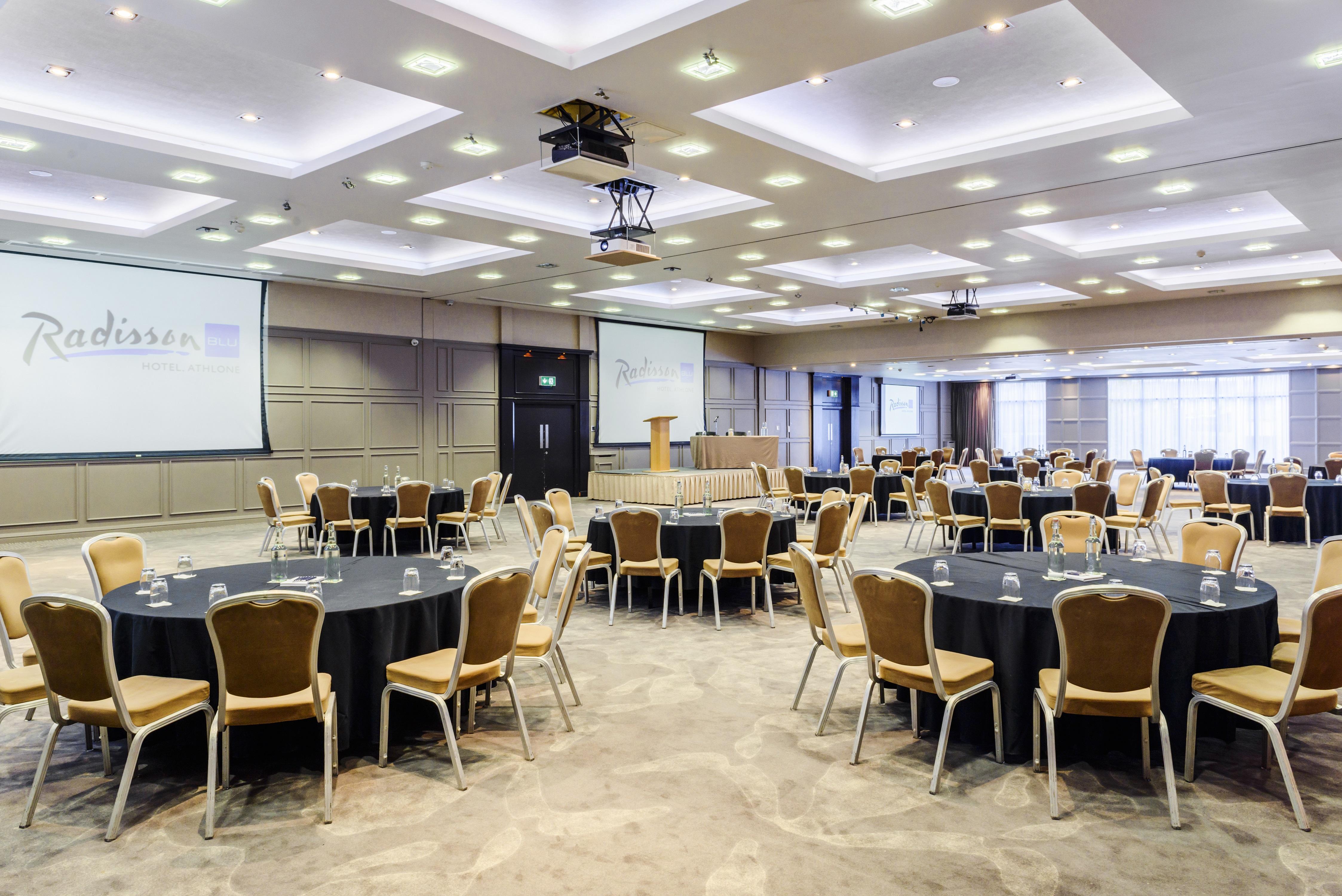Radisson Blu Hotel, Athlone Exterior foto